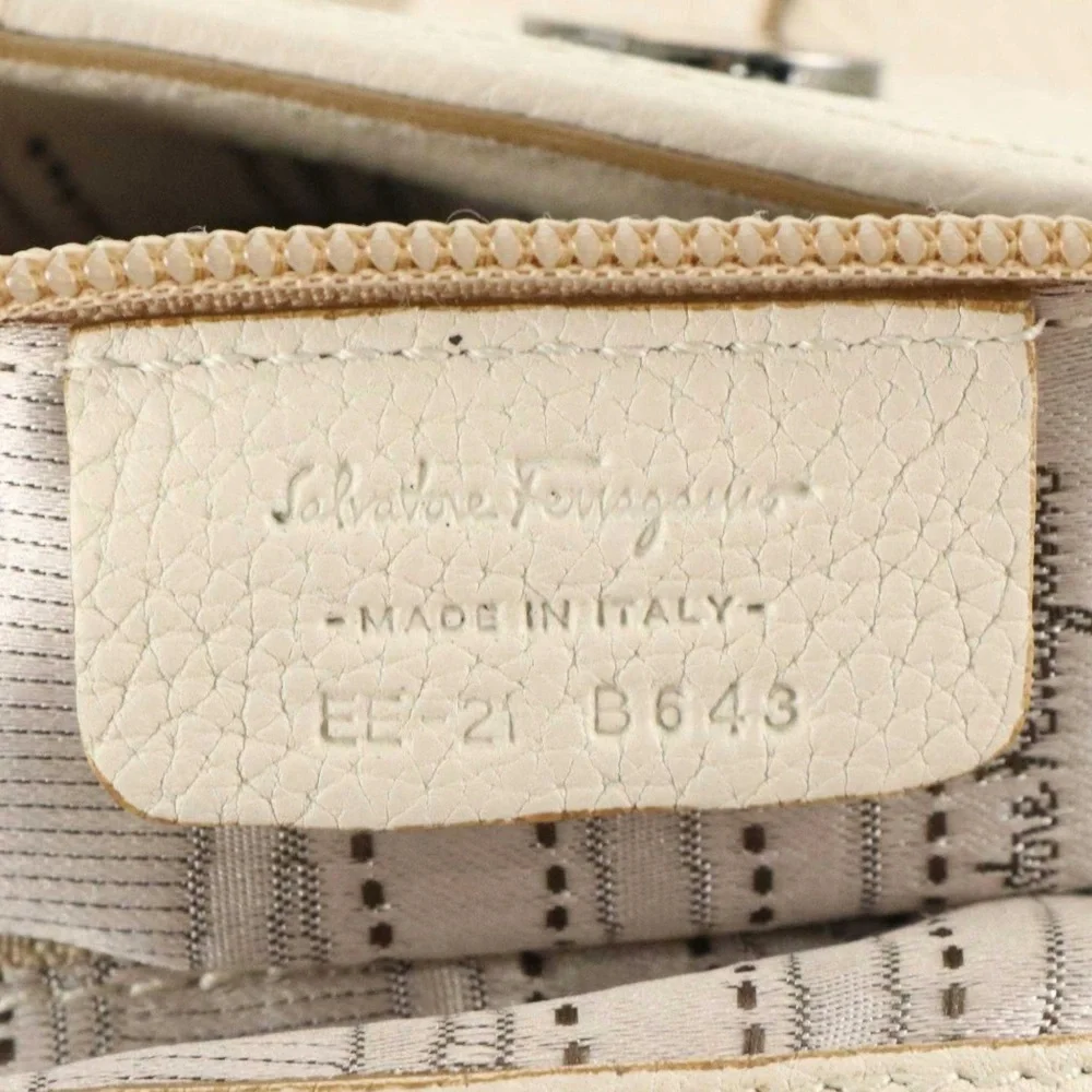 Salvatore Ferragamo Gancini White Leather Shoulder Bag - Picture 5 of 5